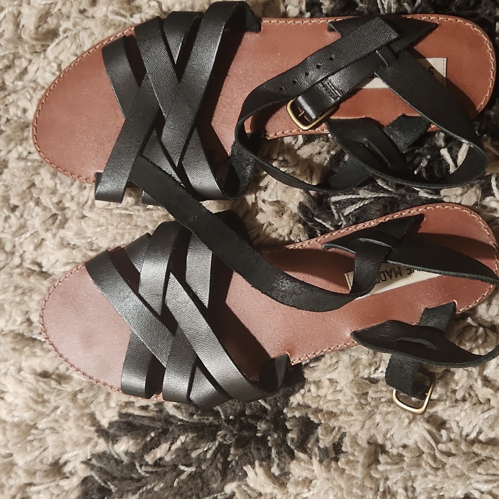 Steve Madden sandal